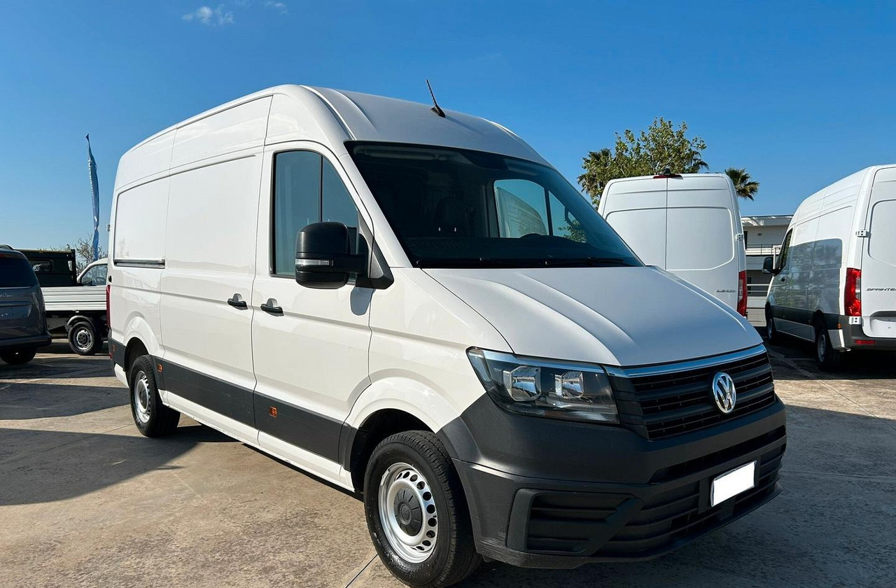 Volkswagen Crafter 2.0 Tdi 150 cv - Dubă: Foto 3 Volkswagen Crafter 2.0 Tdi 150 cv - Dubă: Foto 3