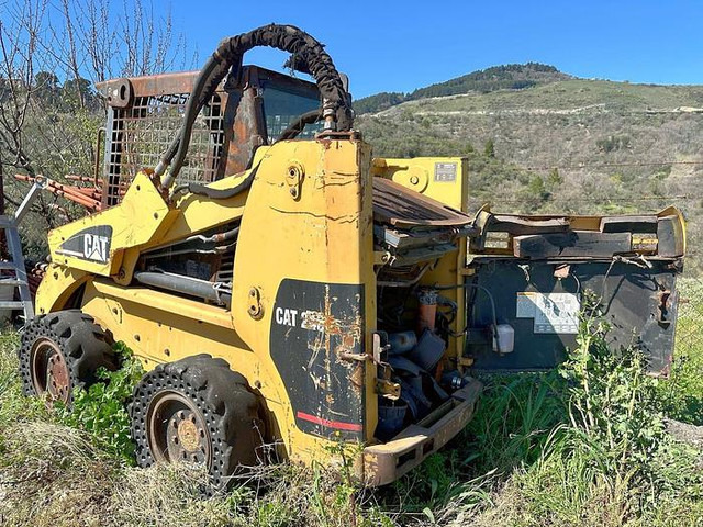 Caterpillar 248 - Mini încărcător pe şenile: Foto 2 Caterpillar 248 - Mini încărcător pe şenile: Foto 2