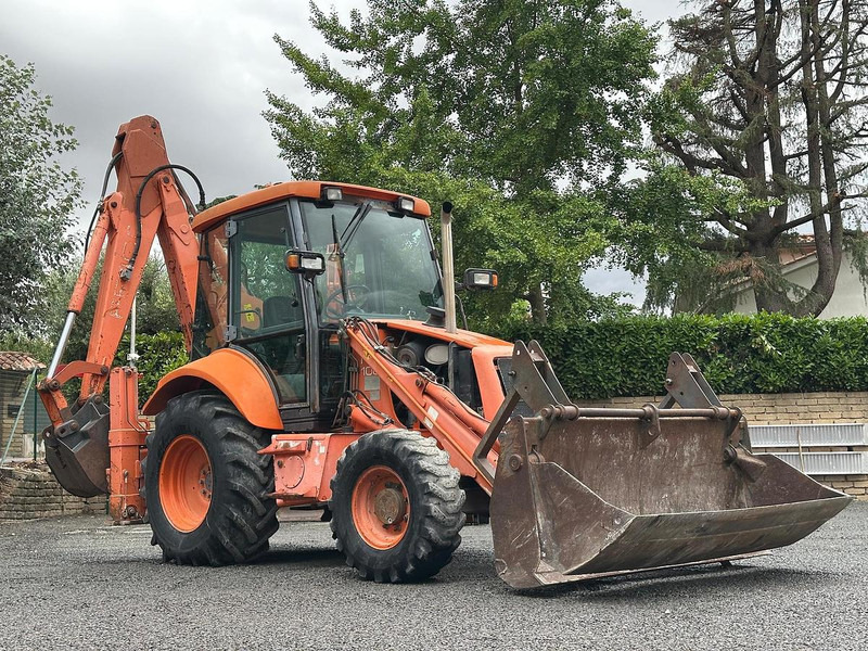 Fiat HITACHI FB100.4 - Buldoexcavator: Foto 1 Fiat HITACHI FB100.4 - Buldoexcavator: Foto 1