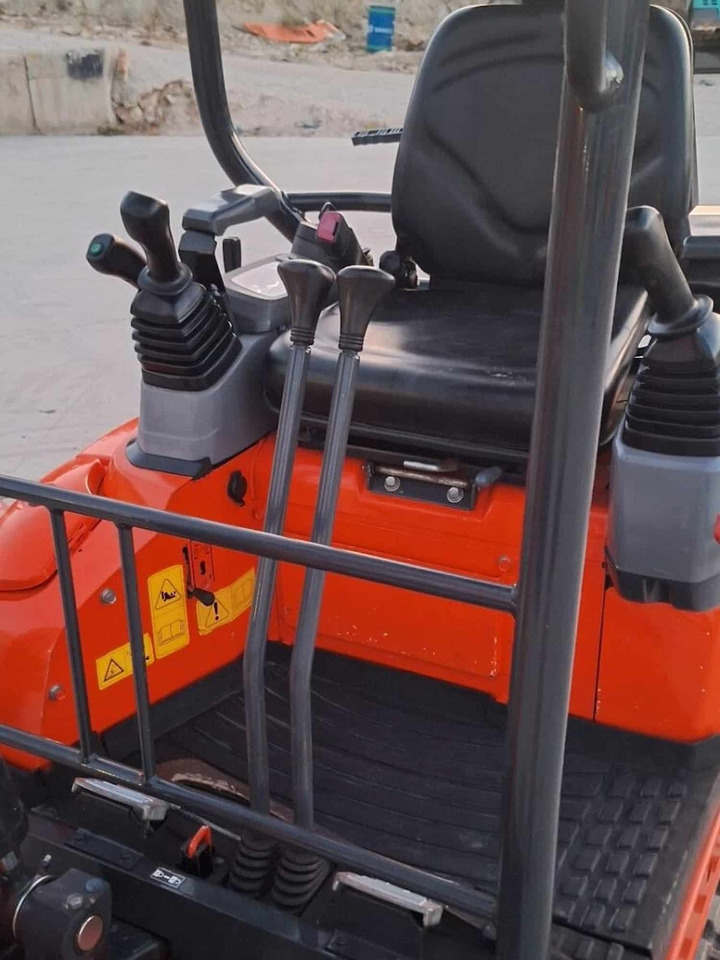 KUBOTA U17-3a - Mini excavator: Foto 5 KUBOTA U17-3a - Mini excavator: Foto 5