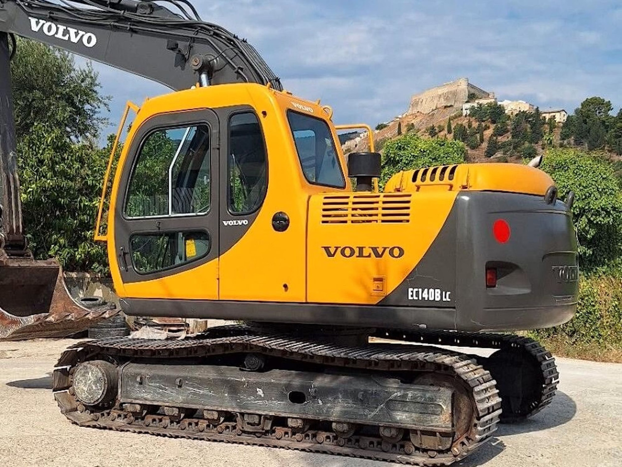 VOLVO EC140BLC - Excavator pe şenile: Foto 5 VOLVO EC140BLC - Excavator pe şenile: Foto 5