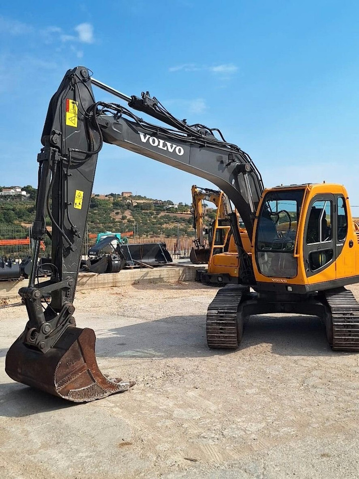 VOLVO EC140BLC - Excavator pe şenile: Foto 2 VOLVO EC140BLC - Excavator pe şenile: Foto 2