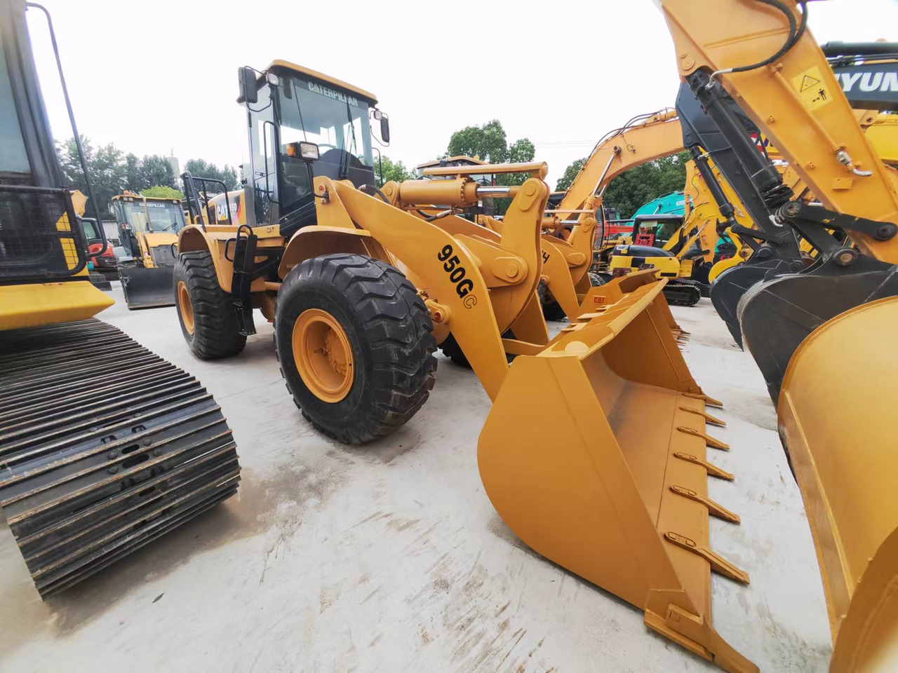 CATERPILLAR 950GC - Încărcător frontal pe pneuri: Foto 4 CATERPILLAR 950GC - Încărcător frontal pe pneuri: Foto 4