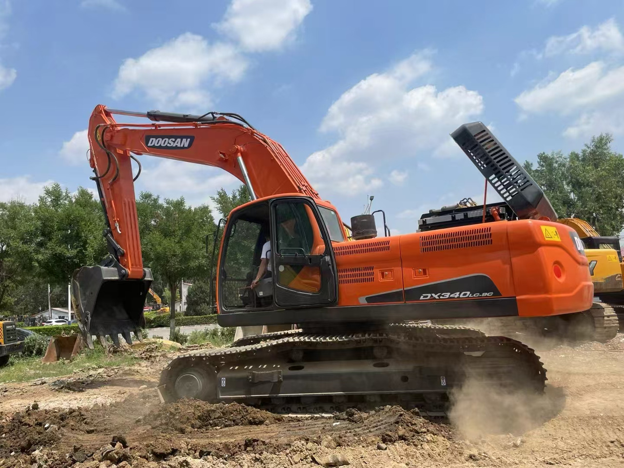 DOOSAN DX340LC-9C - Excavator pe şenile: Foto 1 DOOSAN DX340LC-9C - Excavator pe şenile: Foto 1
