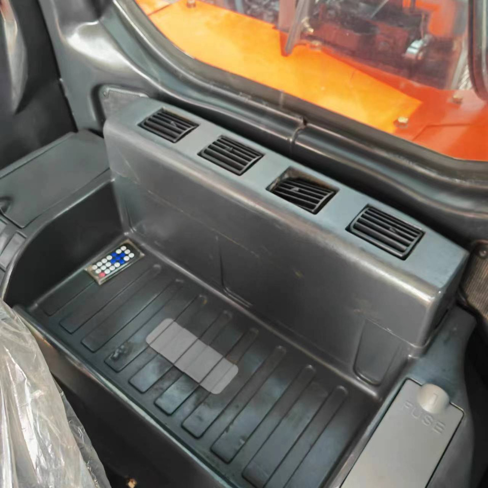 HITACHI ZX120 - Mini excavator: Foto 3 HITACHI ZX120 - Mini excavator: Foto 3