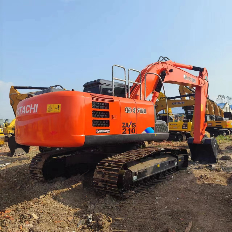 HITACHI ZX210 - Excavator pe şenile: Foto 1 HITACHI ZX210 - Excavator pe şenile: Foto 1