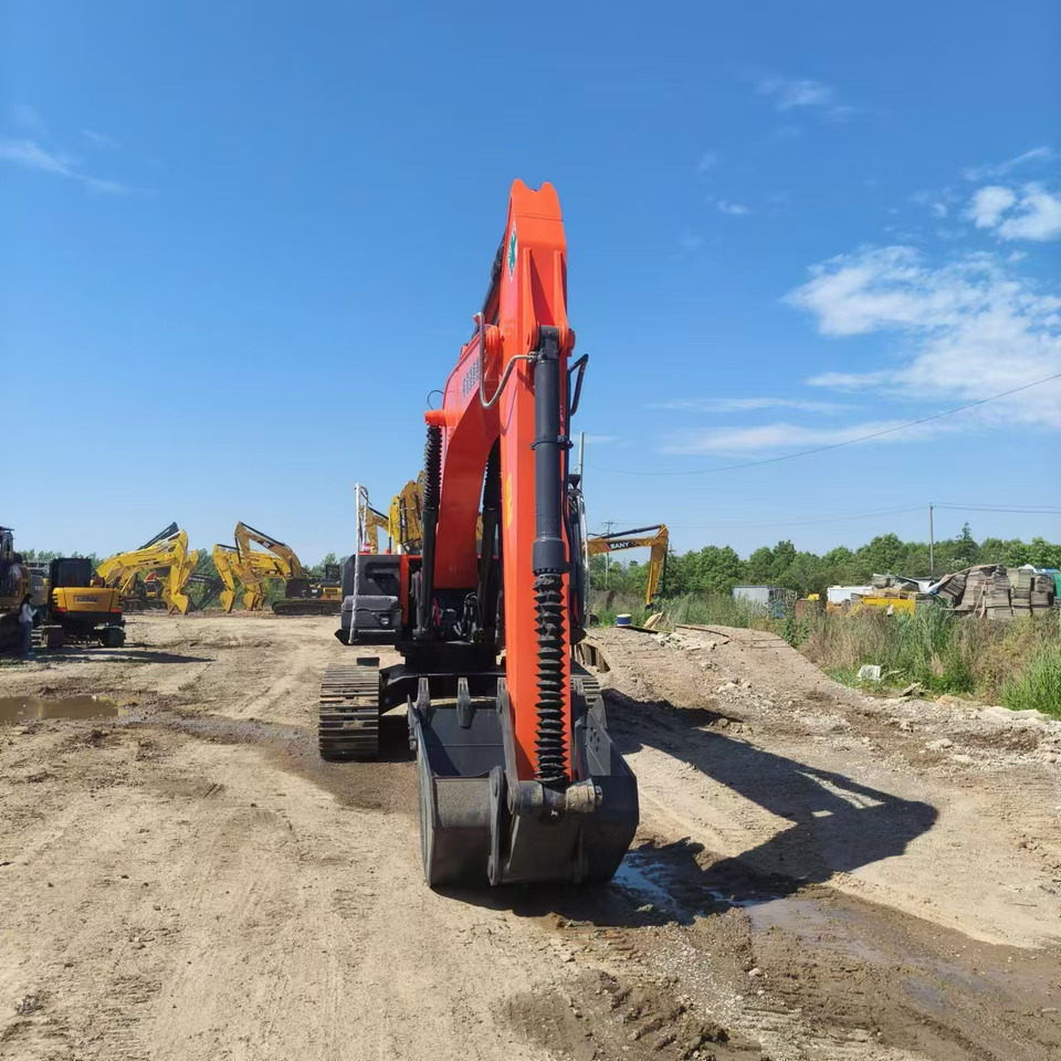 HITACHI ZX240 - Excavator pe şenile: Foto 4 HITACHI ZX240 - Excavator pe şenile: Foto 4