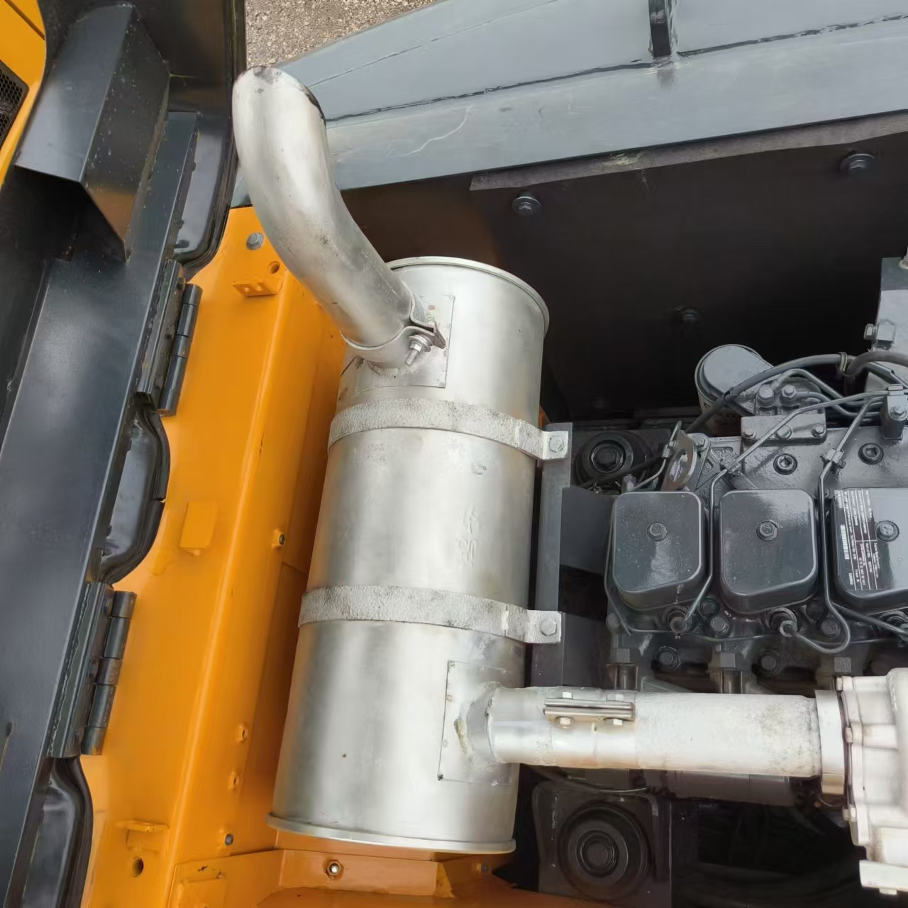 Excavator pe şenile HYUNDAI R220LC-9S: Foto 7