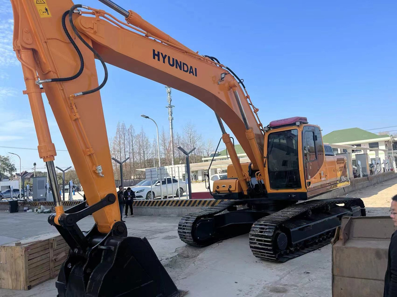 Hyundai 305 - Excavator pe şenile: Foto 5 Hyundai 305 - Excavator pe şenile: Foto 5