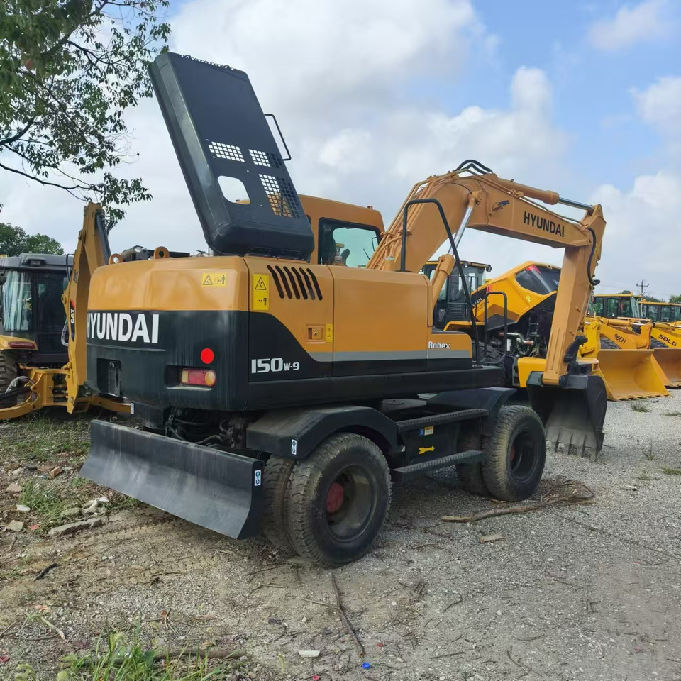 Leasing de Hyundai R150W-7 Hyundai R150W-7: Foto 6 Leasing de Hyundai R150W-7 Hyundai R150W-7: Foto 6