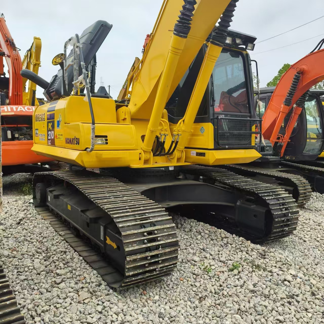 KOMATSU PC210 - Excavator pe şenile: Foto 4 KOMATSU PC210 - Excavator pe şenile: Foto 4