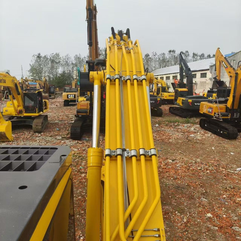 KOMATSU PC350 - Excavator pe şenile: Foto 3 KOMATSU PC350 - Excavator pe şenile: Foto 3