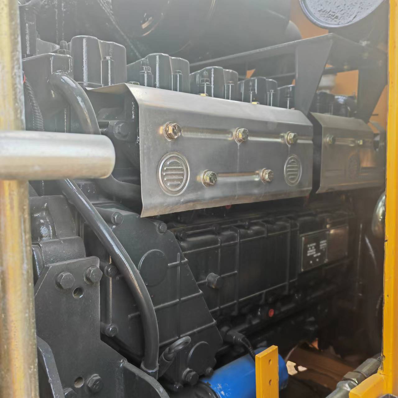 Încărcător frontal pe pneuri LIUGONG 856: Foto 6 Încărcător frontal pe pneuri LIUGONG 856: Foto 6