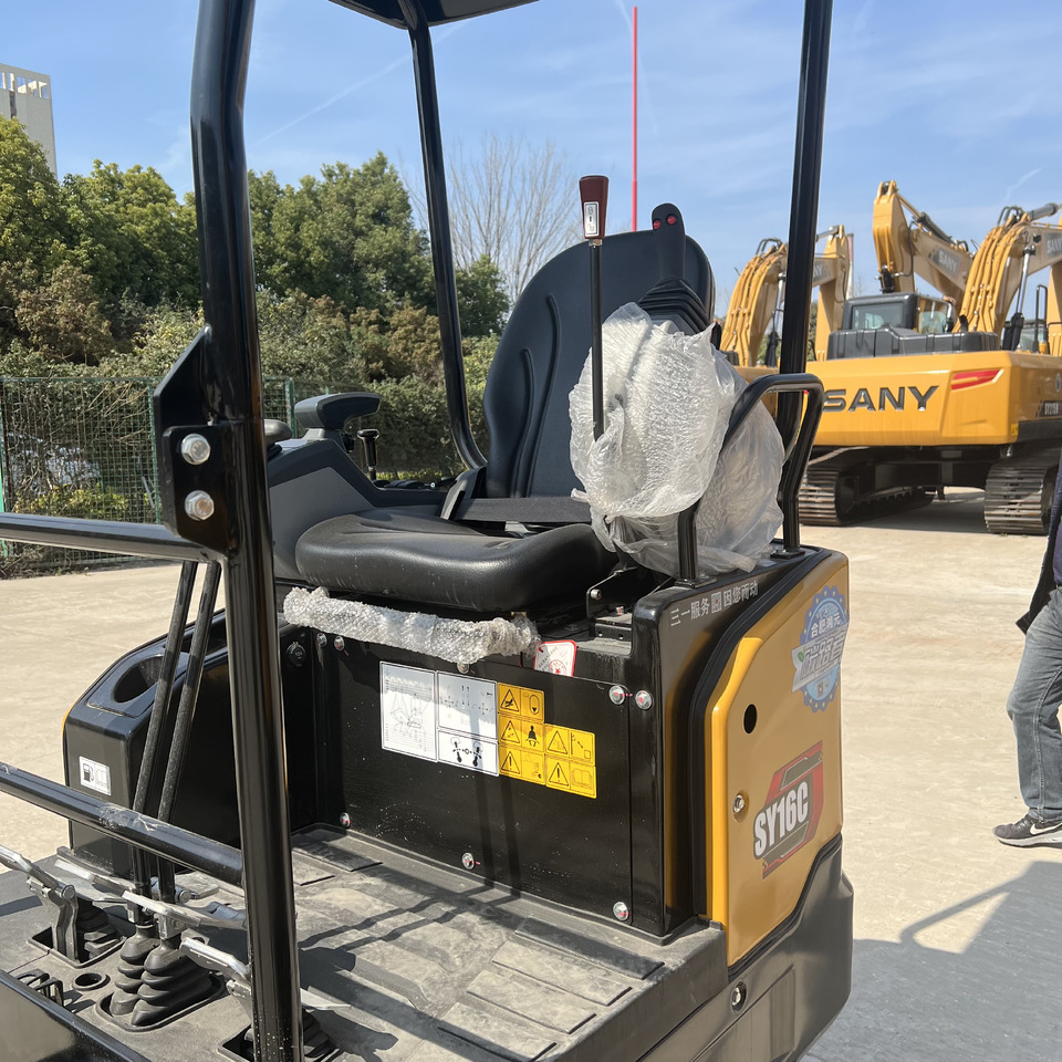 SANY SY16 - Excavator pe şenile: Foto 5 SANY SY16 - Excavator pe şenile: Foto 5