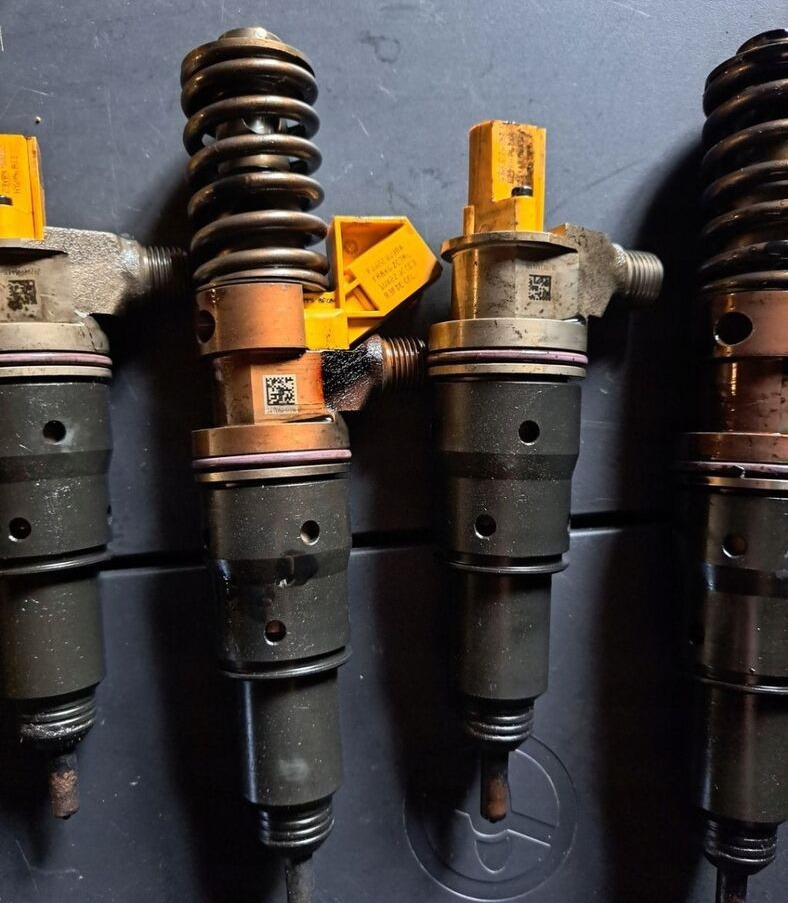 Delphi POMPOWTRYSKIWACZE WTRYSKI VOLVO FM 4 RENAULT GAMA - Injector pentru Camion: Foto 5 Delphi POMPOWTRYSKIWACZE WTRYSKI VOLVO FM 4 RENAULT GAMA - Injector pentru Camion: Foto 5