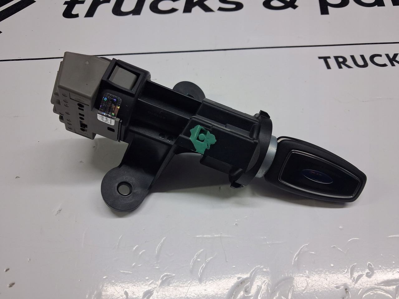 FORD STACYJKA Z KLUCZYKIEM FORD F-MAX EURO 6 - Sistem electric pentru Camion: Foto 3 FORD STACYJKA Z KLUCZYKIEM FORD F-MAX EURO 6 - Sistem electric pentru Camion: Foto 3