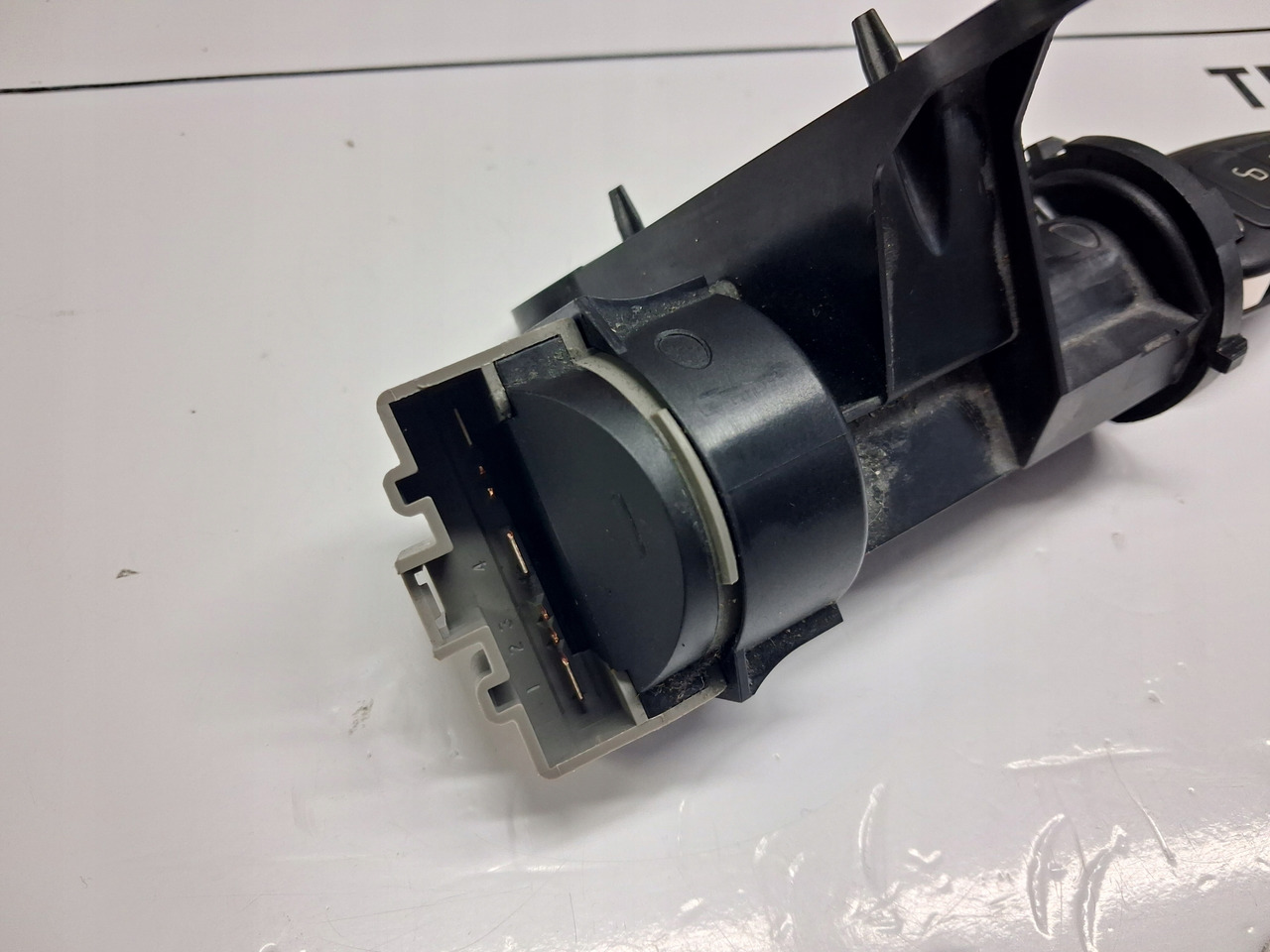 FORD STACYJKA Z KLUCZYKIEM FORD F-MAX EURO 6 - Sistem electric pentru Camion: Foto 4 FORD STACYJKA Z KLUCZYKIEM FORD F-MAX EURO 6 - Sistem electric pentru Camion: Foto 4