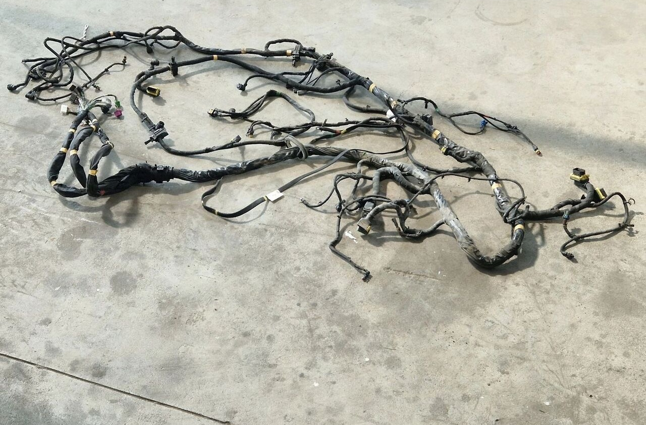 FORD WIĄZKA INSTALACJA RAMY FORD F MAX 5 ROK 2021 - Cablu/ Fire electric pentru Camion: Foto 5 FORD WIĄZKA INSTALACJA RAMY FORD F MAX 5 ROK 2021 - Cablu/ Fire electric pentru Camion: Foto 5