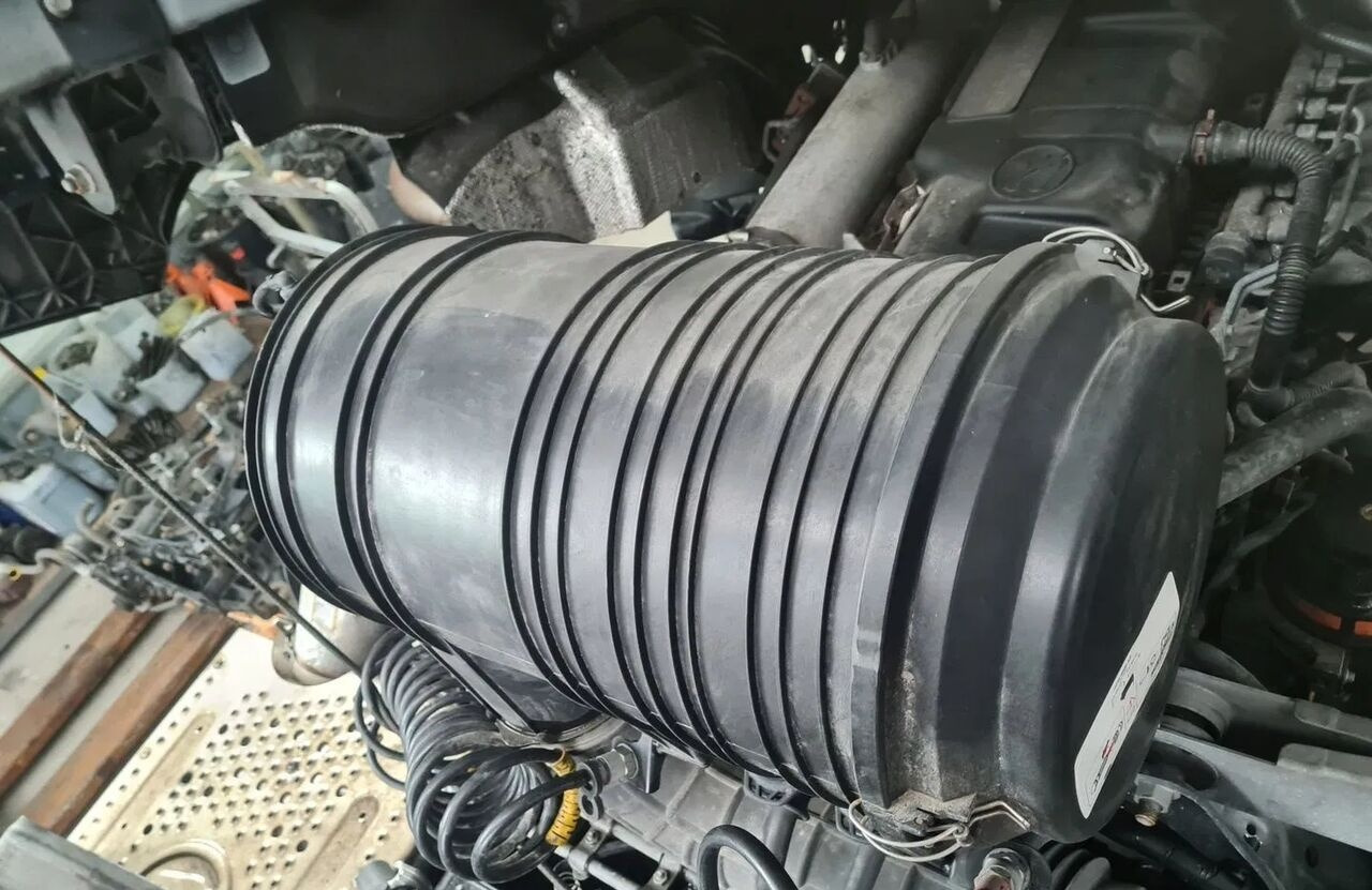 Ford F-MAX CARGO EURO 6 JC46 9600 AD JC46 Ford FORD F-MAX CARGO EURO 6 JC46 9600 AD - Filtru de aer pentru Camion: Foto 1 Ford F-MAX CARGO EURO 6 JC46 9600 AD JC46 Ford FORD F-MAX CARGO EURO 6 JC46 9600 AD - Filtru de aer pentru Camion: Foto 1