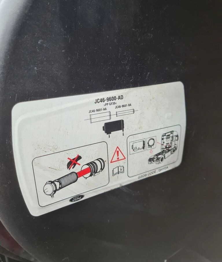 Ford F-MAX CARGO EURO 6 JC46 9600 AD JC46 Ford FORD F-MAX CARGO EURO 6 JC46 9600 AD - Filtru de aer pentru Camion: Foto 2 Ford F-MAX CARGO EURO 6 JC46 9600 AD JC46 Ford FORD F-MAX CARGO EURO 6 JC46 9600 AD - Filtru de aer pentru Camion: Foto 2
