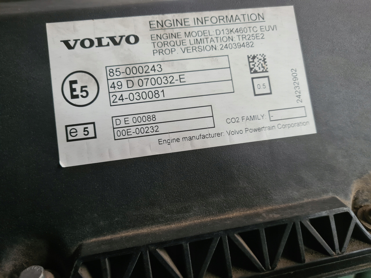 KOMPLETNY VOLVO FH 5 FM 5 D13K 460 TC EUVI K8 I-SAVE TR25E2 EURO 6 - Motor: Foto 5 KOMPLETNY VOLVO FH 5 FM 5 D13K 460 TC EUVI K8 I-SAVE TR25E2 EURO 6 - Motor: Foto 5