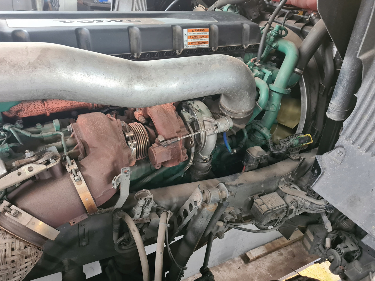 KOMPLETNY VOLVO FH 5 FM 5 D13K 460 TC EUVI K8 I-SAVE TR25E2 EURO 6 - Motor: Foto 1 KOMPLETNY VOLVO FH 5 FM 5 D13K 460 TC EUVI K8 I-SAVE TR25E2 EURO 6 - Motor: Foto 1