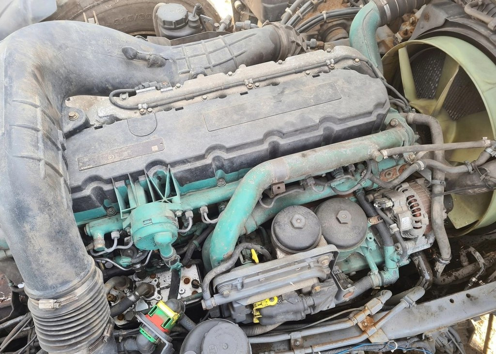 KOMPLETNY VOLVO FL FE D7E 320 RENAULT PREMIUM MIDLUM DXI 7 320 D7E  - Motor: Foto 3 KOMPLETNY VOLVO FL FE D7E 320 RENAULT PREMIUM MIDLUM DXI 7 320 D7E  - Motor: Foto 3