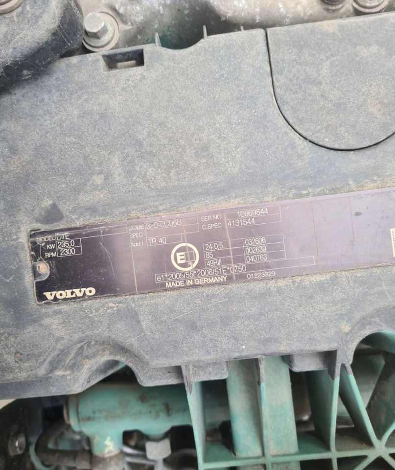 KOMPLETNY VOLVO FL FE D7E 320 RENAULT PREMIUM MIDLUM DXI 7 320 D7E  - Motor: Foto 4 KOMPLETNY VOLVO FL FE D7E 320 RENAULT PREMIUM MIDLUM DXI 7 320 D7E  - Motor: Foto 4