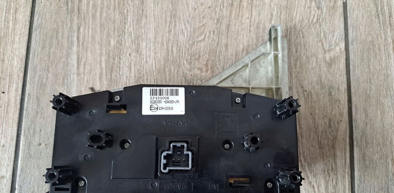 OEM PANEL NAWIEWU OGRZEWANIA KLIMATYZACJI VOLVO FH 4 22131006 - Tahograf pentru Camion: Foto 3 OEM PANEL NAWIEWU OGRZEWANIA KLIMATYZACJI VOLVO FH 4 22131006 - Tahograf pentru Camion: Foto 3