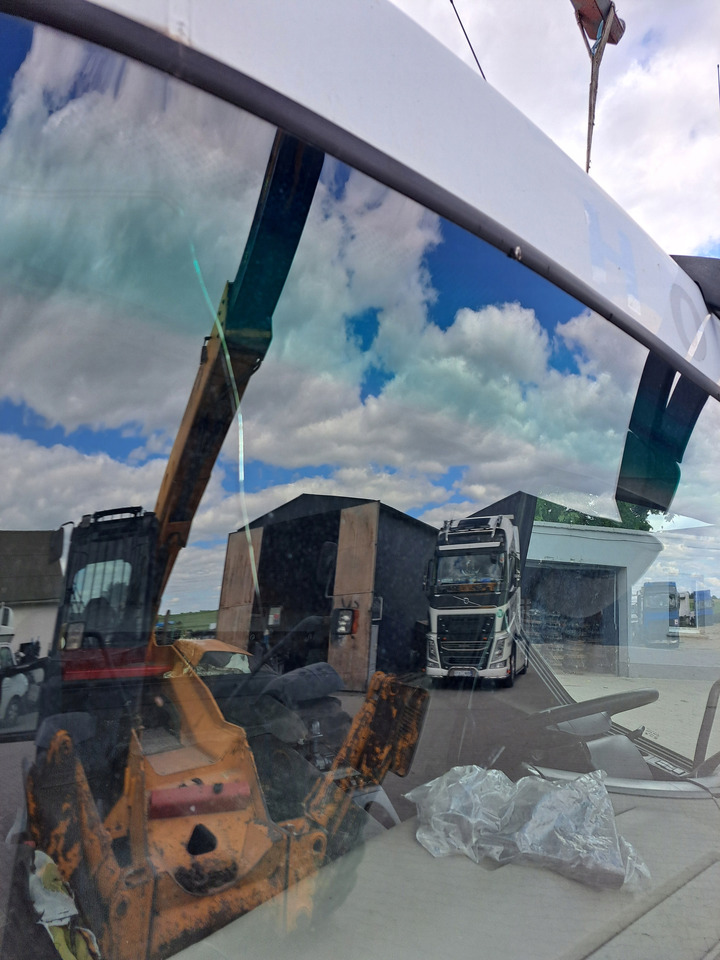 RENAULT KOMPLETNA KABINA NISKA RENAULT PREMIUM LANDER KERAX DXI - Cabină pentru Camion: Foto 3 RENAULT KOMPLETNA KABINA NISKA RENAULT PREMIUM LANDER KERAX DXI - Cabină pentru Camion: Foto 3