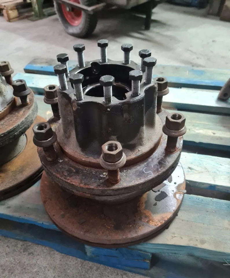 RENAULT PIASTA KOMPLETNA TYŁ 17.5 6 SZPILEK - Butuc: Foto 1 RENAULT PIASTA KOMPLETNA TYŁ 17.5 6 SZPILEK - Butuc: Foto 1