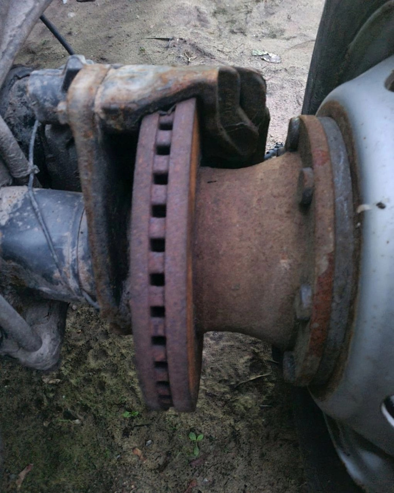 RENAULT PIASTA KOMPLETNA TYŁ 19.5 8 SZPILEK - Butuc: Foto 3 RENAULT PIASTA KOMPLETNA TYŁ 19.5 8 SZPILEK - Butuc: Foto 3