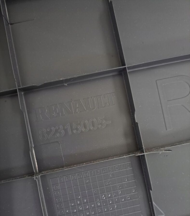 Renault SCHOWEK PRAWY SZUFLADA POD ŁÓŻKO RENAULT GAMA T HIGH 82315005 - Cabină și interior pentru Camion: Foto 1 Renault SCHOWEK PRAWY SZUFLADA POD ŁÓŻKO RENAULT GAMA T HIGH 82315005 - Cabină și interior pentru Camion: Foto 1