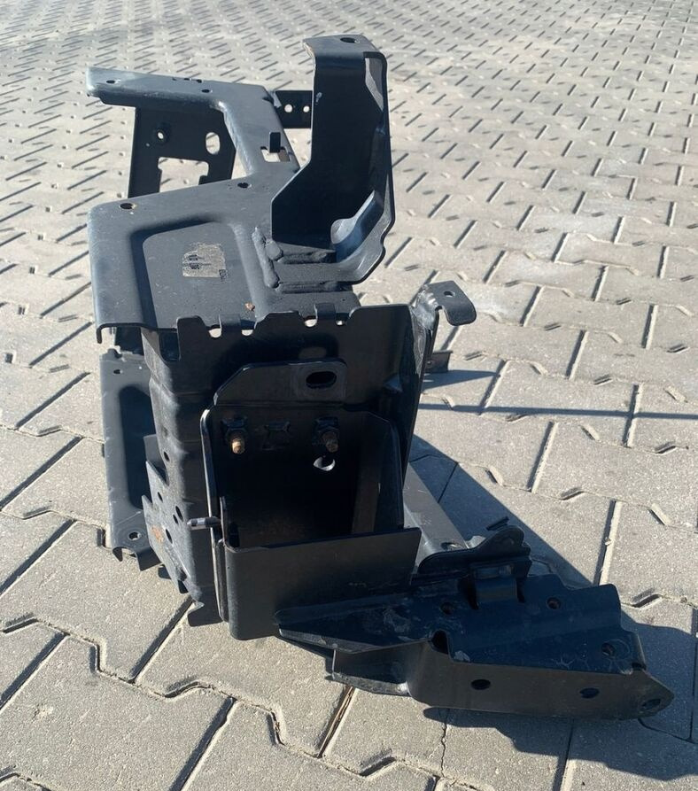 Renault STELAŻ STOPNICY STOPNIA PRAWY RENAULT GAMA T RANGE - Scară pentru Camion: Foto 3 Renault STELAŻ STOPNICY STOPNIA PRAWY RENAULT GAMA T RANGE - Scară pentru Camion: Foto 3