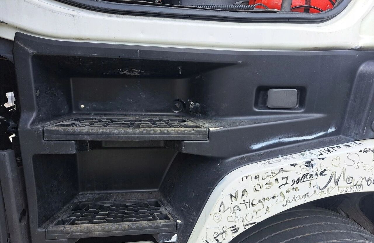 Renault STOPNICA GÓRNA STOPIEŃ LEWY GAMA T RANGE HIGH Renault RENAULT GAMA T RANGE HIGH - Scară pentru Camion: Foto 3 Renault STOPNICA GÓRNA STOPIEŃ LEWY GAMA T RANGE HIGH Renault RENAULT GAMA T RANGE HIGH - Scară pentru Camion: Foto 3