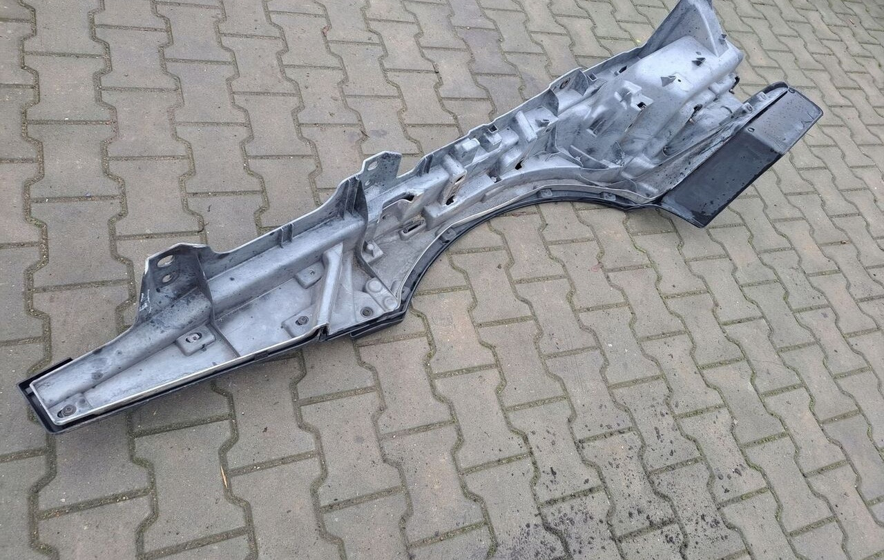 Renault STOPNICA GÓRNA STOPIEŃ LEWY RENAULT GAMA T RANGE - Scară pentru Camion: Foto 5 Renault STOPNICA GÓRNA STOPIEŃ LEWY RENAULT GAMA T RANGE - Scară pentru Camion: Foto 5