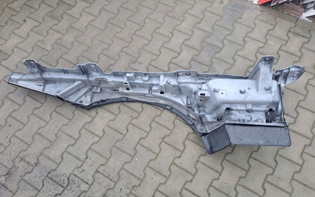 Renault STOPNICA GÓRNA STOPIEŃ LEWY RENAULT GAMA T RANGE - Scară pentru Camion: Foto 2 Renault STOPNICA GÓRNA STOPIEŃ LEWY RENAULT GAMA T RANGE - Scară pentru Camion: Foto 2