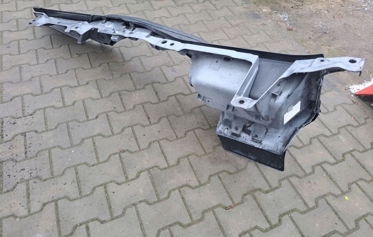 Renault STOPNICA GÓRNA STOPIEŃ LEWY RENAULT GAMA T RANGE - Scară pentru Camion: Foto 1 Renault STOPNICA GÓRNA STOPIEŃ LEWY RENAULT GAMA T RANGE - Scară pentru Camion: Foto 1