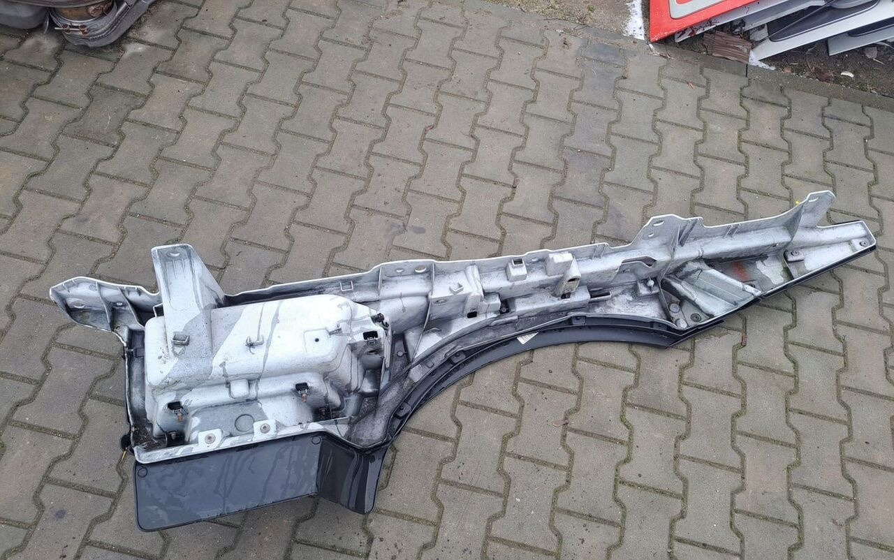 Renault STOPNICA GÓRNA STOPIEŃ PRAWY RENAULT GAMA T RANGE - Scară pentru Camion: Foto 2 Renault STOPNICA GÓRNA STOPIEŃ PRAWY RENAULT GAMA T RANGE - Scară pentru Camion: Foto 2