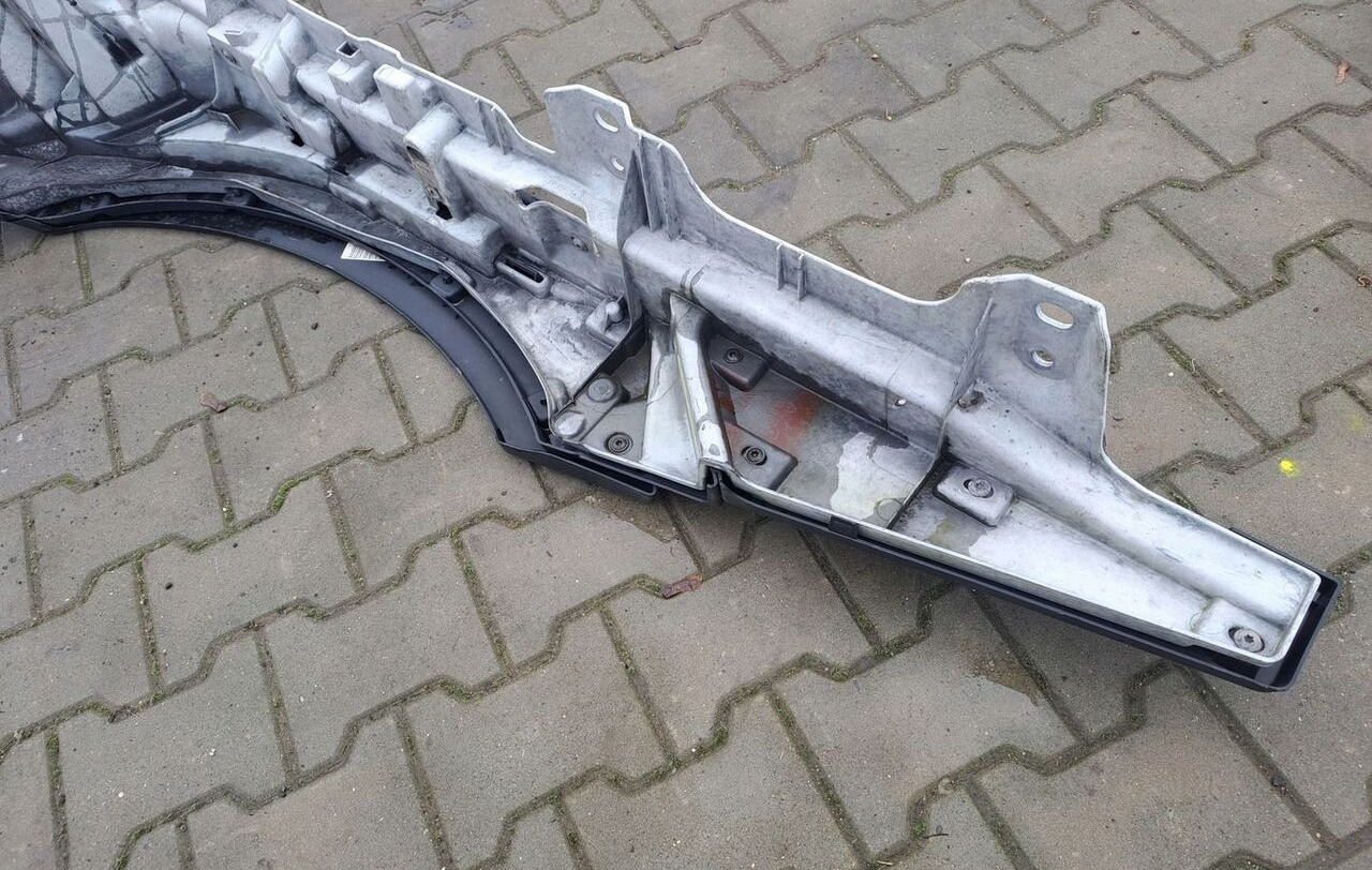 Renault STOPNICA GÓRNA STOPIEŃ PRAWY RENAULT GAMA T RANGE - Scară pentru Camion: Foto 3 Renault STOPNICA GÓRNA STOPIEŃ PRAWY RENAULT GAMA T RANGE - Scară pentru Camion: Foto 3