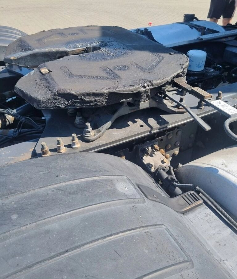 SAF FH FM 9 12 13 4 21587561 Volvo - Şa cuplare pentru Camion: Foto 3 SAF FH FM 9 12 13 4 21587561 Volvo - Şa cuplare pentru Camion: Foto 3