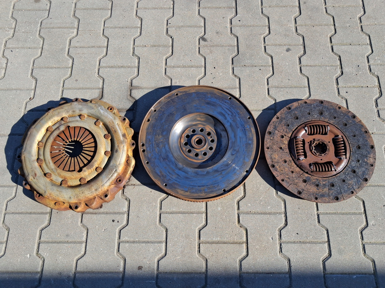 SPRZĘGŁO KOMPLETNE VOLVO FL FE D5K RENAULT GAMA D DTI 5 EURO 6 - Ambreiaj și piese: Foto 1 SPRZĘGŁO KOMPLETNE VOLVO FL FE D5K RENAULT GAMA D DTI 5 EURO 6 - Ambreiaj și piese: Foto 1