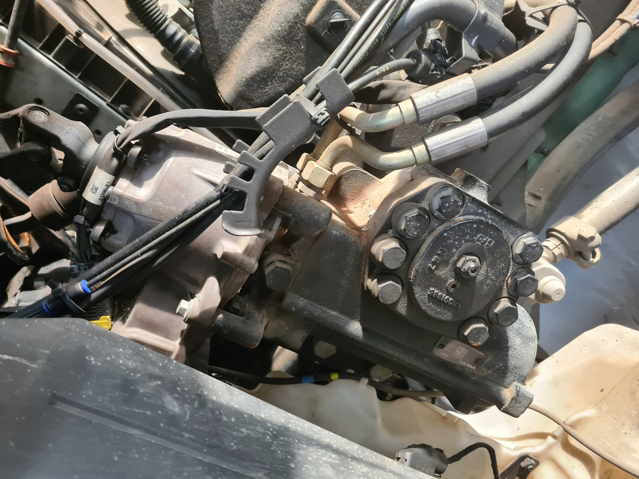 VOLVO 250390 23993317 ELEKTRYCZNA 175 BAR - Casetă de direcție: Foto 1 VOLVO 250390 23993317 ELEKTRYCZNA 175 BAR - Casetă de direcție: Foto 1