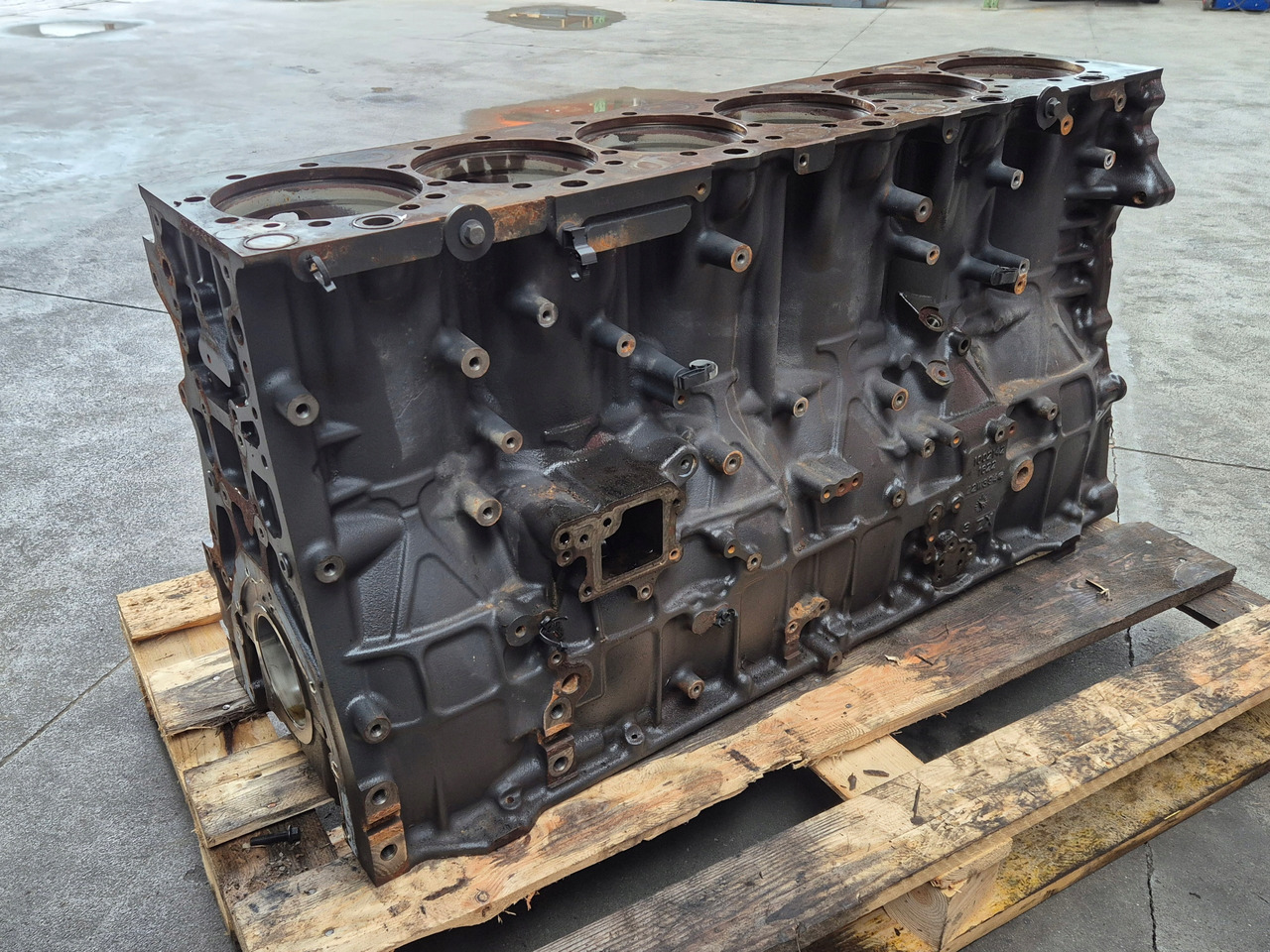 VOLVO BLOK SILNIKA RENAULT GAMA RANGE T EVO TURBOCOMPOUND VOLVO FH 5 D13K 2226825 K8 - Blocul cilindrilor pentru Camion: Foto 3 VOLVO BLOK SILNIKA RENAULT GAMA RANGE T EVO TURBOCOMPOUND VOLVO FH 5 D13K 2226825 K8 - Blocul cilindrilor pentru Camion: Foto 3