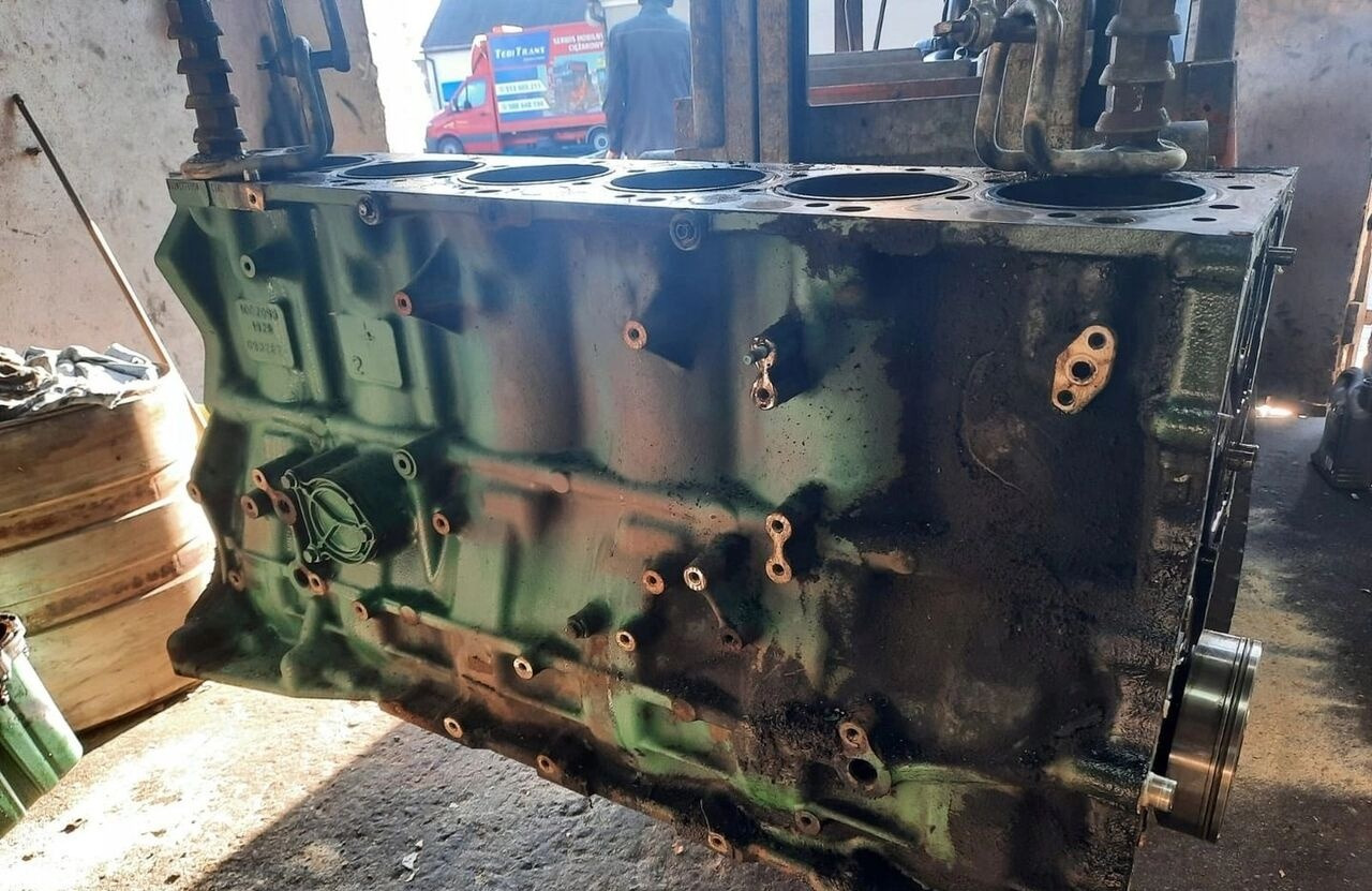 VOLVO BLOK TŁOKI WAŁ KORBOWY FM 9 D11C EUV - Motor pentru Camion: Foto 2 VOLVO BLOK TŁOKI WAŁ KORBOWY FM 9 D11C EUV - Motor pentru Camion: Foto 2