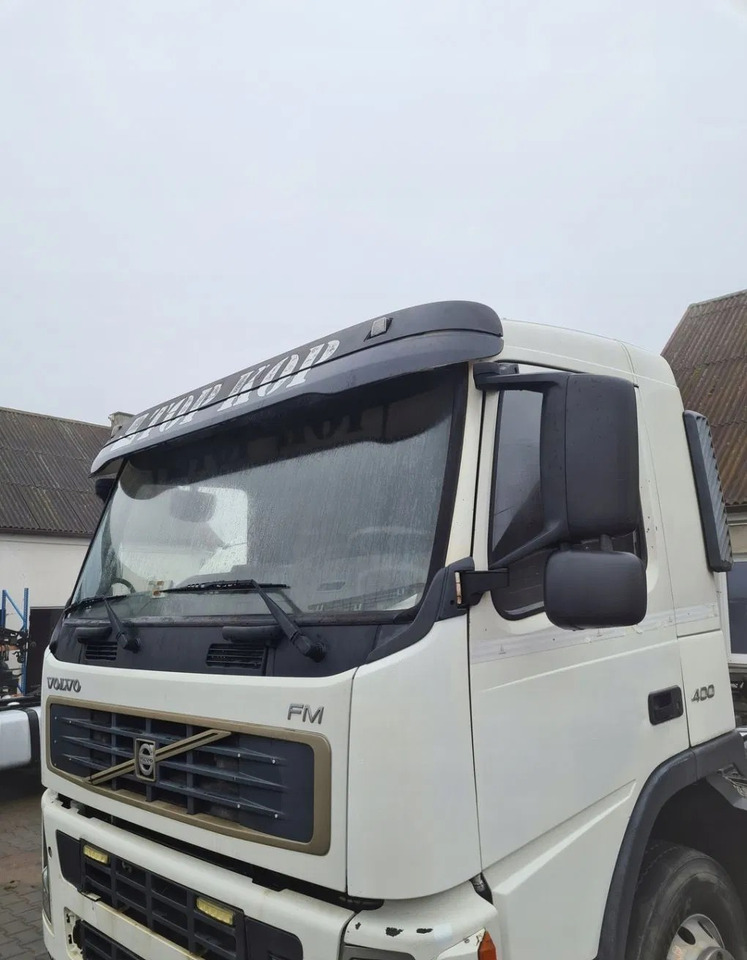 VOLVO KABINA KOMPLETNA NISKA KRÓTKA DZIENNA VOLVO FM 13 - Cabină pentru Camion: Foto 1 VOLVO KABINA KOMPLETNA NISKA KRÓTKA DZIENNA VOLVO FM 13 - Cabină pentru Camion: Foto 1