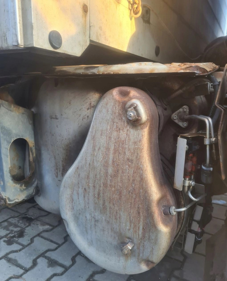 VOLVO- KOMPLETNY D5K D8K - Convertor catalitic: Foto 4 VOLVO- KOMPLETNY D5K D8K - Convertor catalitic: Foto 4