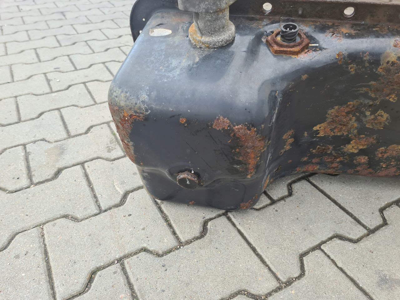 Baie de ulei pentru Camion VOLVO MISA MISKA OLEJOWA SILNIKA RENAULT GAMA D DTI 5 VOLVO FL FE D5K: Foto 7 Baie de ulei pentru Camion VOLVO MISA MISKA OLEJOWA SILNIKA RENAULT GAMA D DTI 5 VOLVO FL FE D5K: Foto 7