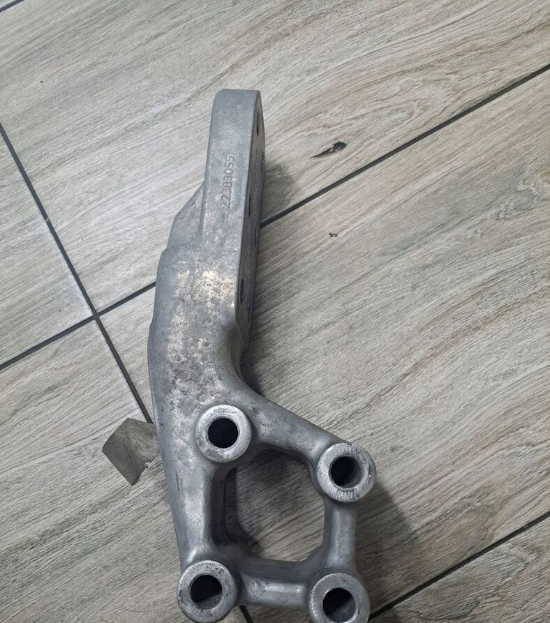 VOLVO MOCOWANIE ALUMINIOWE ZAWIESZENIA KABINY TYŁ VOLVO FH 5 FH 4 - Suspensie cabină pentru Camion: Foto 2 VOLVO MOCOWANIE ALUMINIOWE ZAWIESZENIA KABINY TYŁ VOLVO FH 5 FH 4 - Suspensie cabină pentru Camion: Foto 2