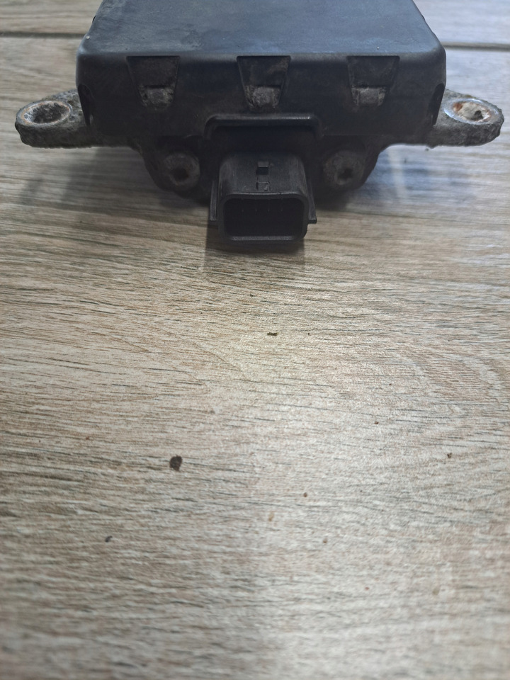 VOLVO STEROWNIK MODUŁ KOMPUTER RADARU VOLVO FH FM 13 - Sistem electric pentru Camion: Foto 3 VOLVO STEROWNIK MODUŁ KOMPUTER RADARU VOLVO FH FM 13 - Sistem electric pentru Camion: Foto 3